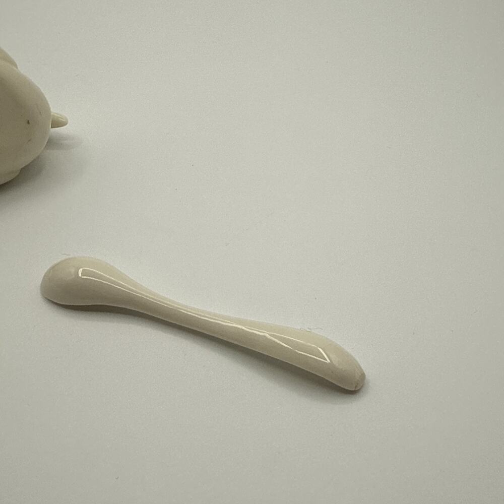 Vintage Lenox Ivory Porcelain Swan Salt Cellars Open Salts Set of 2 With Spoon - Picture 6 of 7